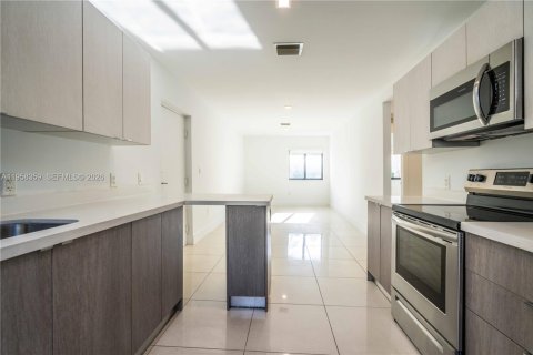 Apartamento en alquiler en Miami Beach, Florida, 2 dormitorios, 67.08 m2 № 2017641 - foto 7