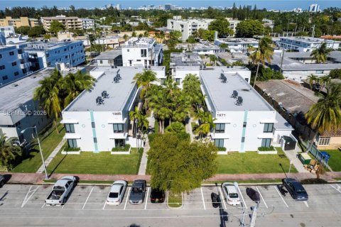 Apartamento en Miami Beach, Florida 2 dormitorios, 67.08 m2 № 2017641