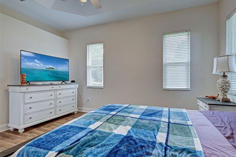 House in Venice, Florida 4 bedrooms, 169.45 sq.m. № 2152219 - photo 29