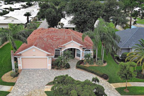 House in Venice, Florida 4 bedrooms, 169.45 sq.m. № 2152219 - photo 8