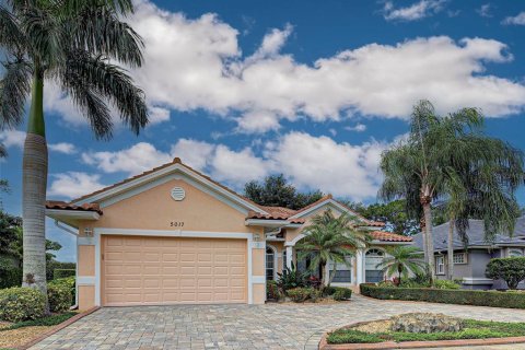 House in Venice, Florida 4 bedrooms, 169.45 sq.m. № 2152219 - photo 5