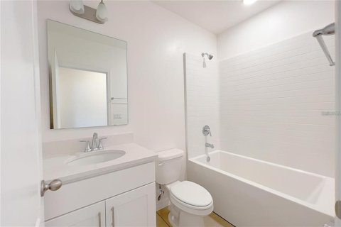 Купить виллу или дом в Дэвенпорт, Флорида 7 комнат, 174.28м2, № 2209113 - фото 19