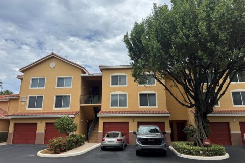 Condo in Hypoluxo, Florida, 1 bedroom № 2261907 - photo 2