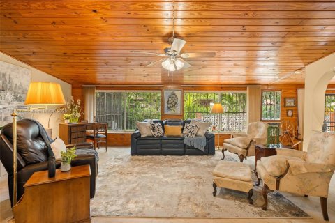 Villa ou maison à vendre à Miami, Floride: 3 chambres, 172.98 m2 № 1896701 - photo 7