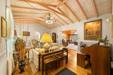 Villa ou maison à vendre à Miami, Floride: 3 chambres, 172.98 m2 № 1896701 - photo 22