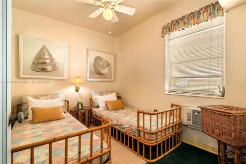 Villa ou maison à vendre à Miami, Floride: 3 chambres, 172.98 m2 № 1896701 - photo 11