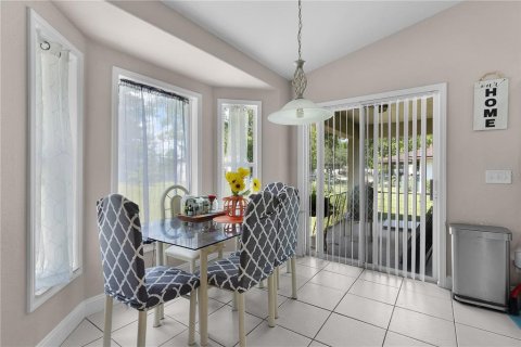 Casa en venta en Ocala, Florida, 3 dormitorios, 168.34 m2 № 1800463 - foto 8