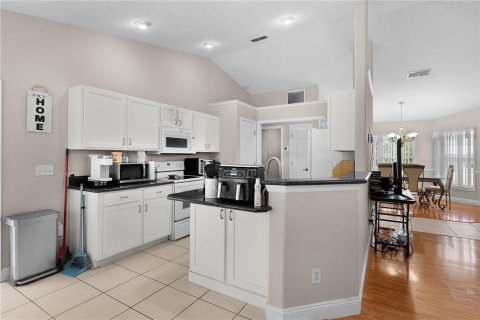 Casa en venta en Ocala, Florida, 3 dormitorios, 168.34 m2 № 1800463 - foto 10