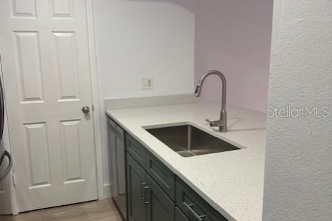 Copropriété à louer à Tampa, Floride: 2 chambres, 83.05 m2 № 2418873 - photo 5