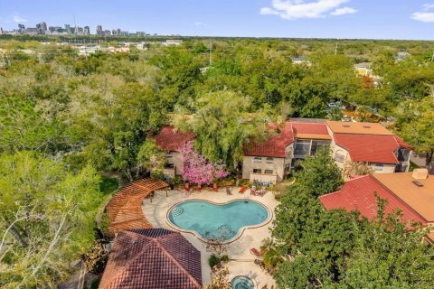 Condo in Orlando, Florida, 3 bedrooms  № 2101352 - photo 30