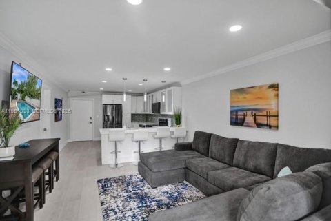 Condo in Fort Lauderdale, Florida, 2 bedrooms  № 2043183 - photo 4