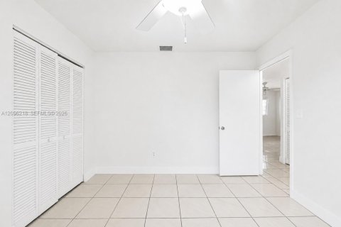 Villa ou maison à louer à Miami, Floride: 4 chambres, 188.31 m2 № 2386942 - photo 15
