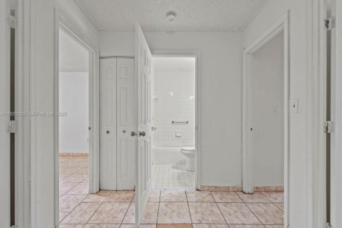 Купить виллу или дом в Майами, Флорида 4 спальни, 132.39м2, № 2005733 - фото 14