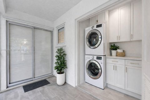 Купить виллу или дом в Майами, Флорида 4 спальни, 132.39м2, № 2005733 - фото 6