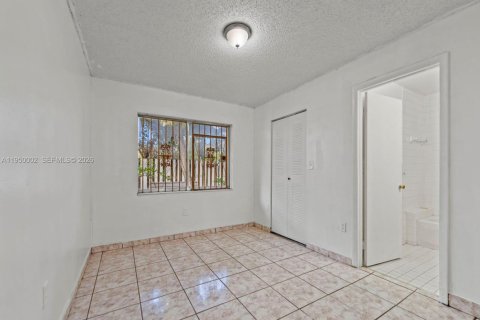 Купить виллу или дом в Майами, Флорида 4 спальни, 132.39м2, № 2005733 - фото 15