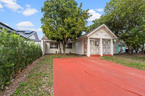 Купить виллу или дом в Майами, Флорида 4 спальни, 132.39м2, № 2005733 - фото 30