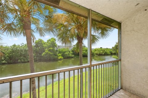 Condominio en Margate, Florida, 2 dormitorios  № 2025350