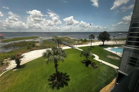 Copropriété à vendre à Sebring, Floride: 2 chambres, 103.68 m2 № 2212833 - photo 2