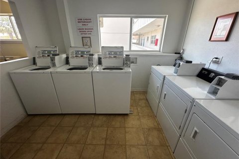 Copropriété à vendre à Sebring, Floride: 2 chambres, 103.68 m2 № 2212833 - photo 20