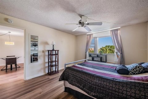 Condo in Clearwater, Florida, 1 bedroom  № 2105591 - photo 14