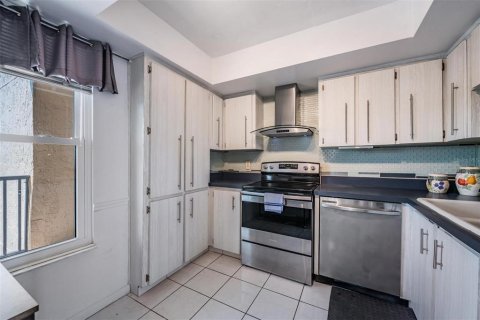Condo in Clearwater, Florida, 1 bedroom  № 2105591 - photo 9