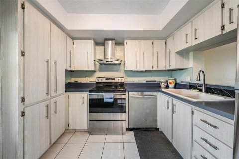 Condo in Clearwater, Florida, 1 bedroom  № 2105591 - photo 12