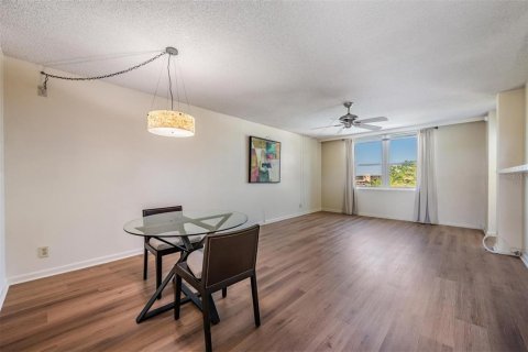 Condo in Clearwater, Florida, 1 bedroom  № 2105591 - photo 7