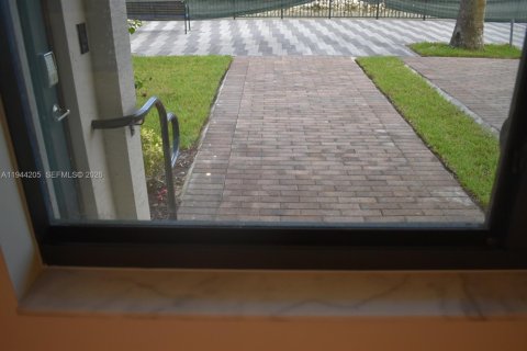 Copropriété à vendre à Doral, Floride: 2 chambres, 121.89 m2 № 2001545 - photo 21