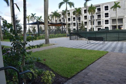 Copropriété à vendre à Doral, Floride: 2 chambres, 121.89 m2 № 2001545 - photo 6