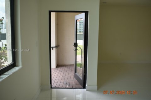 Copropriété à vendre à Doral, Floride: 2 chambres, 121.89 m2 № 2001545 - photo 22
