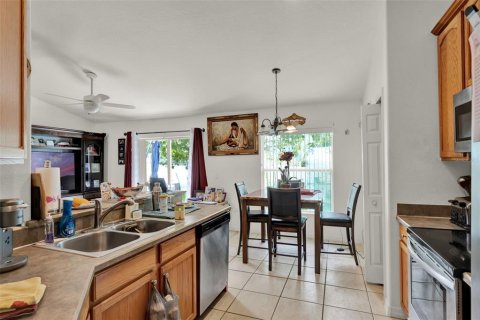 Villa ou maison à vendre à Deltona, Floride: 3 chambres, 119.1 m2 № 1837414 - photo 9