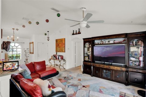 Villa ou maison à vendre à Deltona, Floride: 3 chambres, 119.1 m2 № 1837414 - photo 5