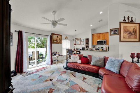 Villa ou maison à vendre à Deltona, Floride: 3 chambres, 119.1 m2 № 1837414 - photo 4