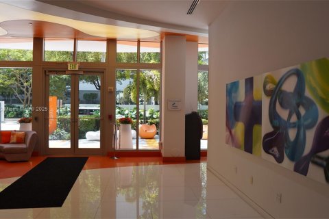 Condo in Miami, Florida, 2 bedrooms № 2082177 - photo 21