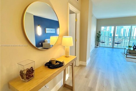 Condo in Sunny Isles Beach, Florida, 1 bedroom  № 1920025 - photo 15