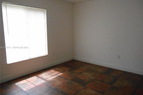 Condo in Doral, Florida, 1 bedroom  № 1988692 - photo 6