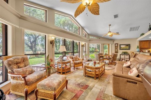 Villa ou maison à vendre à Lake Panasoffkee, Floride: 4 chambres, 235.79 m2 № 2101787 - photo 17