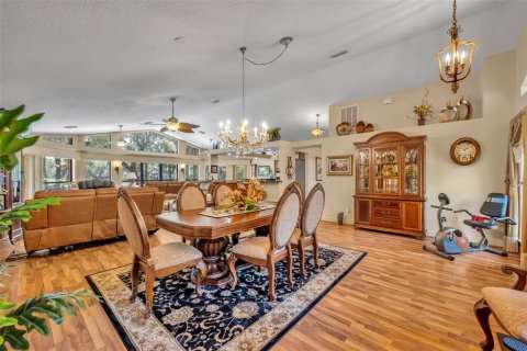 Villa ou maison à vendre à Lake Panasoffkee, Floride: 4 chambres, 235.79 m2 № 2101787 - photo 11