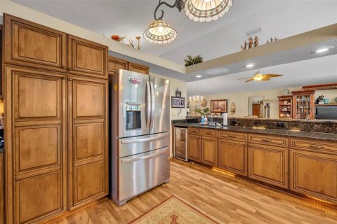 Villa ou maison à vendre à Lake Panasoffkee, Floride: 4 chambres, 235.79 m2 № 2101787 - photo 28
