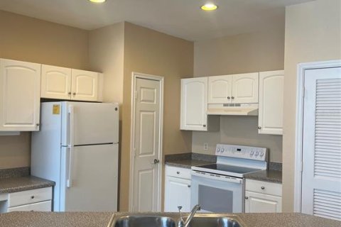 Condo in Orlando, Florida, 1 bedroom  № 1833639 - photo 2