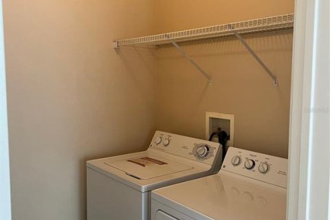 Condo in Orlando, Florida, 1 bedroom  № 1833639 - photo 8