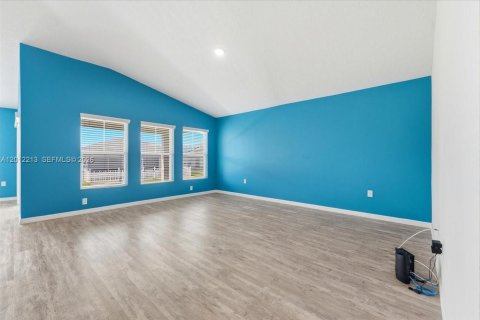 Casa en venta en Winter Haven, Florida, 4 dormitorios № 2075910 - foto 26