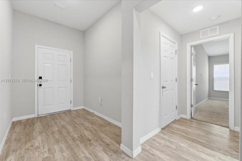 Casa en venta en Winter Haven, Florida, 4 dormitorios № 2075910 - foto 22