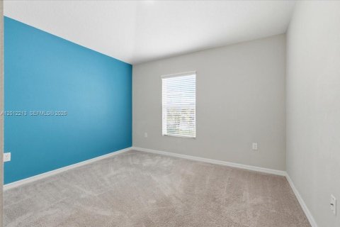 Casa en venta en Winter Haven, Florida, 4 dormitorios № 2075910 - foto 13