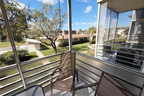 Condominio en venta en Miami, Florida, 1 dormitorio, 63.92 m2 № 2006705 - foto 15