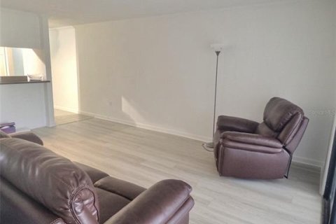 Copropriété à louer à Largo, Floride: 3 chambres, 107.3 m2 № 2115287 - photo 8