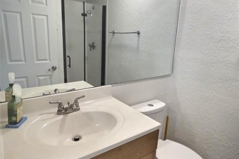 Copropriété à louer à Largo, Floride: 3 chambres, 107.3 m2 № 2115287 - photo 9