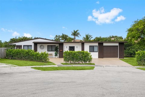 Casa en Hollywood, Florida 4 dormitorios, 158.31 m2 № 2082994