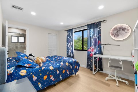 Casa en venta en Hollywood, Florida, 4 dormitorios, 158.31 m2 № 2082994 - foto 18