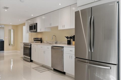 Casa en venta en Hudson, Florida, 3 dormitorios, 164.16 m2 № 1895175 - foto 11